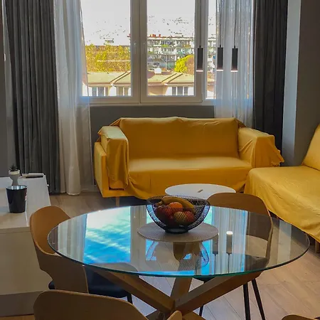 Urban Egde Apartment